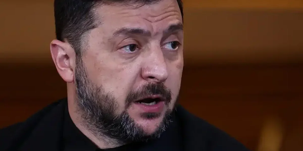 Наглая выходка Зеленского во время интервью иностранному изданию Наглая выходка Зеленского во время интервью иностранному изданию