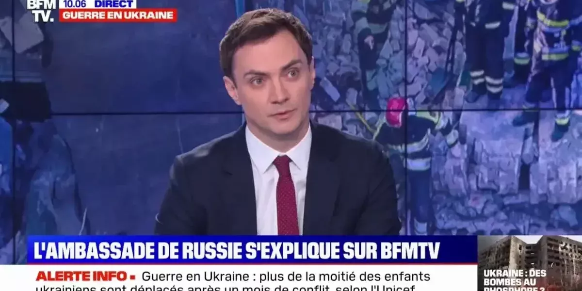 «А нас то за что?»: После слов российского посла во Франции на местном ток-шоу, в студии случился коллективный обморок