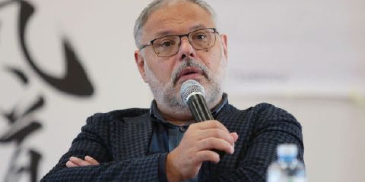 Хазин допустил, что Путин и Трамп договорились по Кубе: возможен «геополитический размен» Хазин допустил, что Путин и Трамп договорились по Кубе: возможен «геополитический размен»