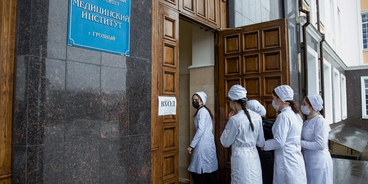 Барьер для будущих врачей: в медвузах установили минимальные баллы ЕГЭ на 2026 год Барьер для будущих врачей: в медвузах установили минимальные баллы ЕГЭ на 2026 год