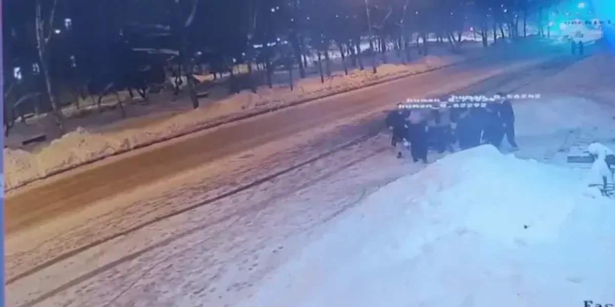 Приезжие избили парня с протезами. Били ногами даже женщины. Полиция просит не раздувать Приезжие избили парня с протезами. Били ногами даже женщины. Полиция просит не раздувать